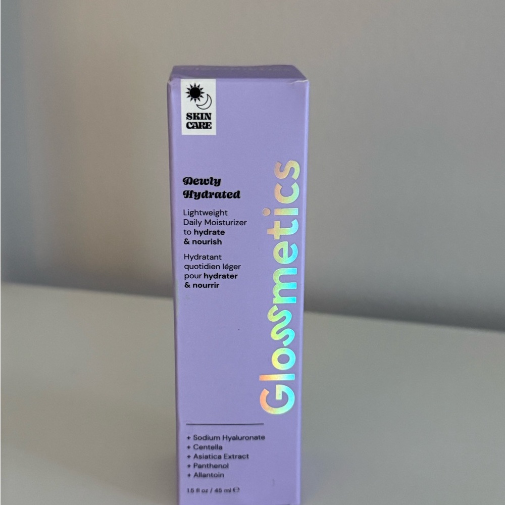 Dewy Hydrated Daily Moisturizer - Purple